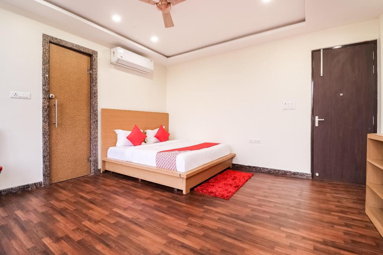 Oyo 61050 S S K Continental Juhi Bari Ngoại thất bức ảnh