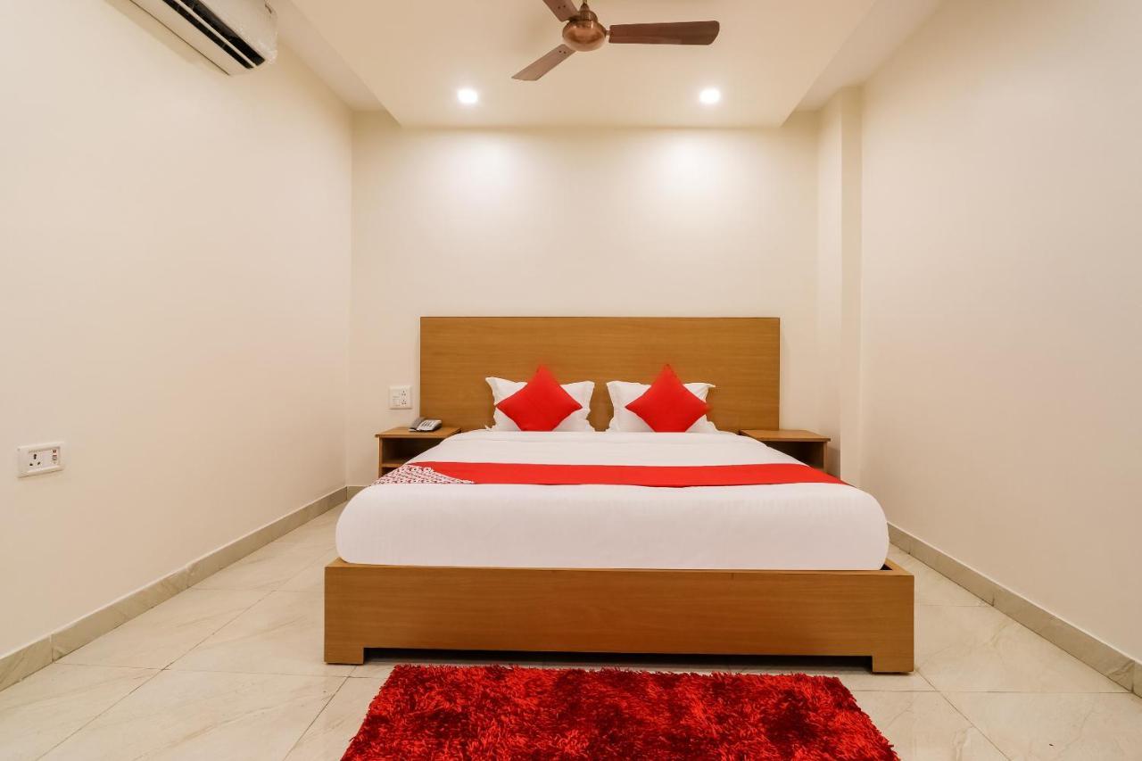 Oyo 61050 S S K Continental Juhi Bari Ngoại thất bức ảnh