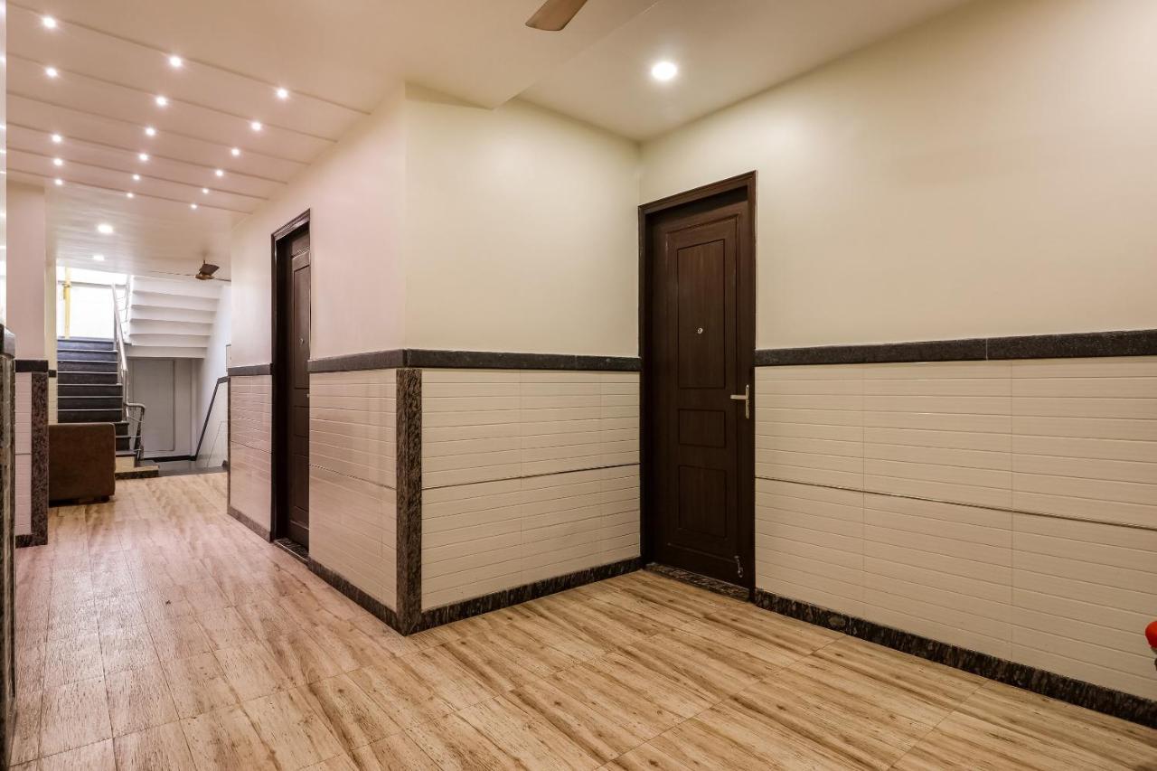 Oyo 61050 S S K Continental Juhi Bari Ngoại thất bức ảnh